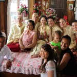 Thai wedding group photograph